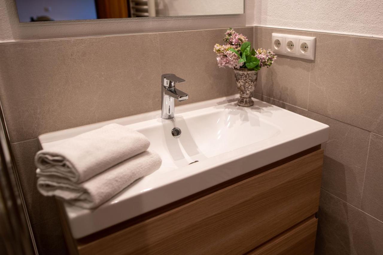 Knoglerhof Inkl. Chiemgaukarte Apartment โรพอลดิง ภายนอก รูปภาพ